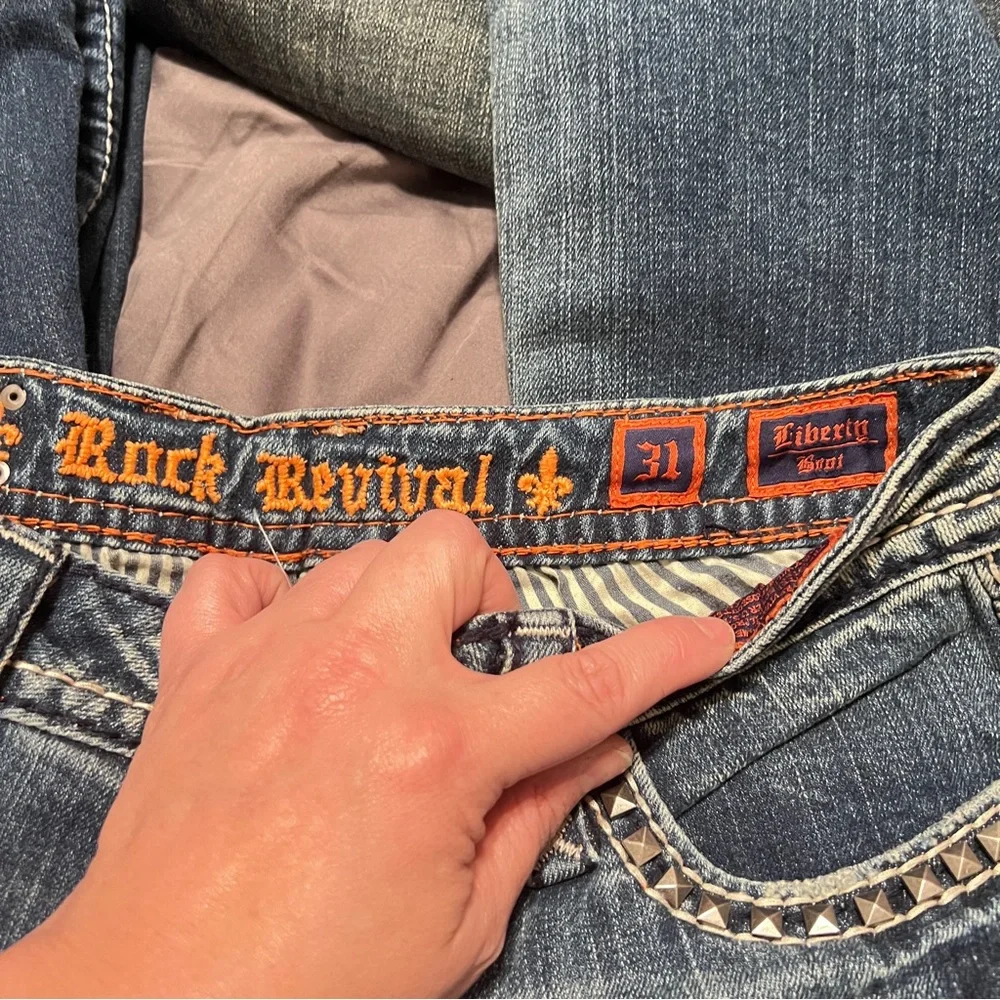 Women’s rock revival jeans - Picture 4 of 5